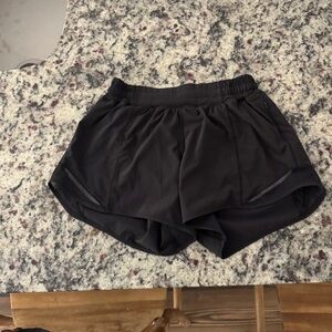 Lululemon Hotty Hot shorts